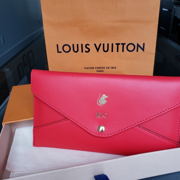 Louis Vuitton Veau Cachemire Envelope Pouch Red - Picture 8 of 8